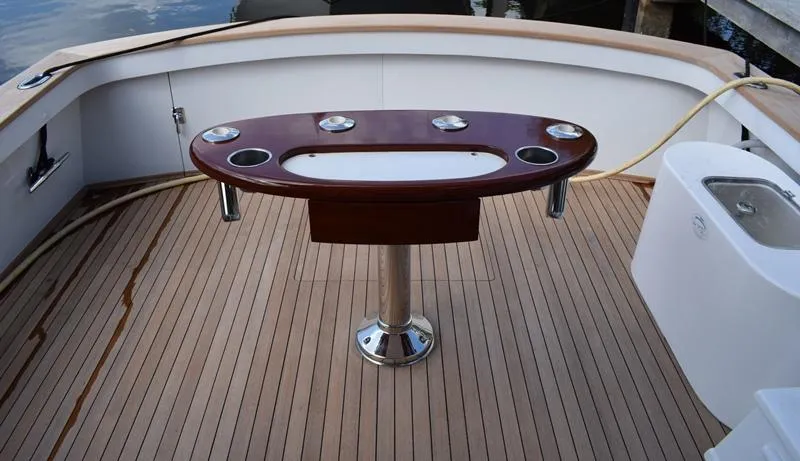 Cygnet Yacht Photos Pics 1960 Rybovich Sportfisherman boat deck with fishing station.