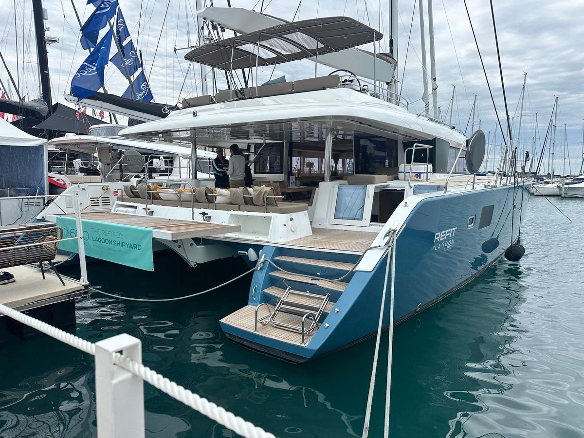 2012 Lagoon 62 