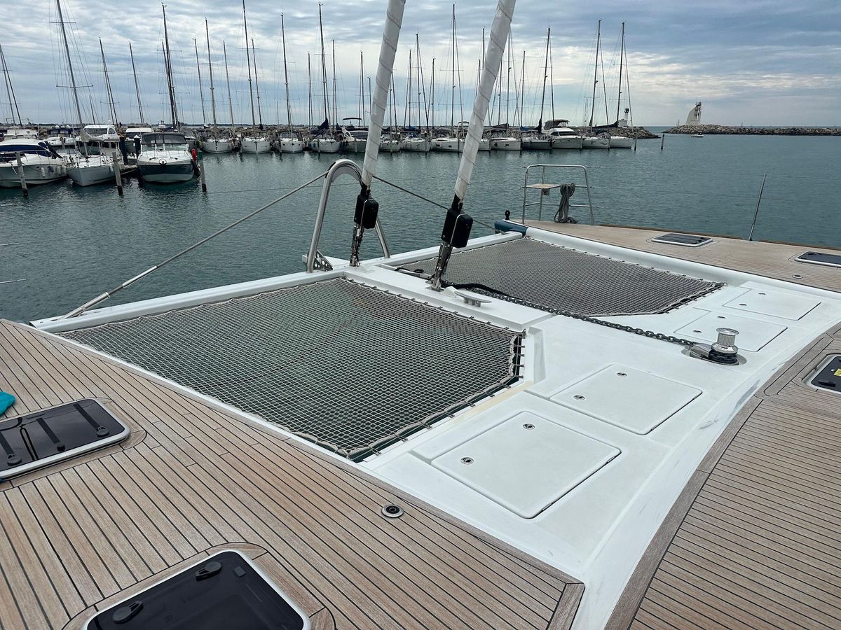 2012 Lagoon 62 