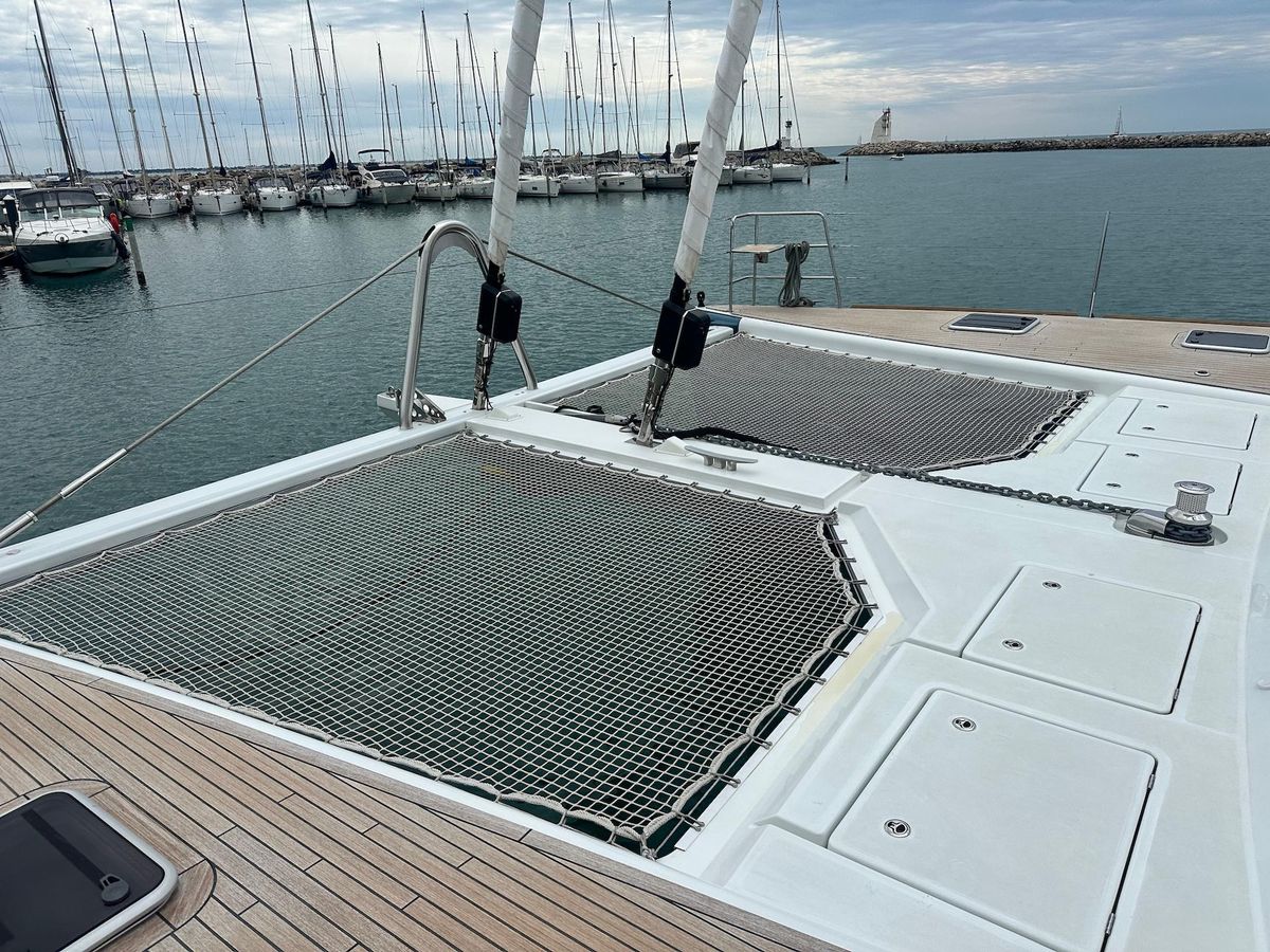 2012 Lagoon 62 