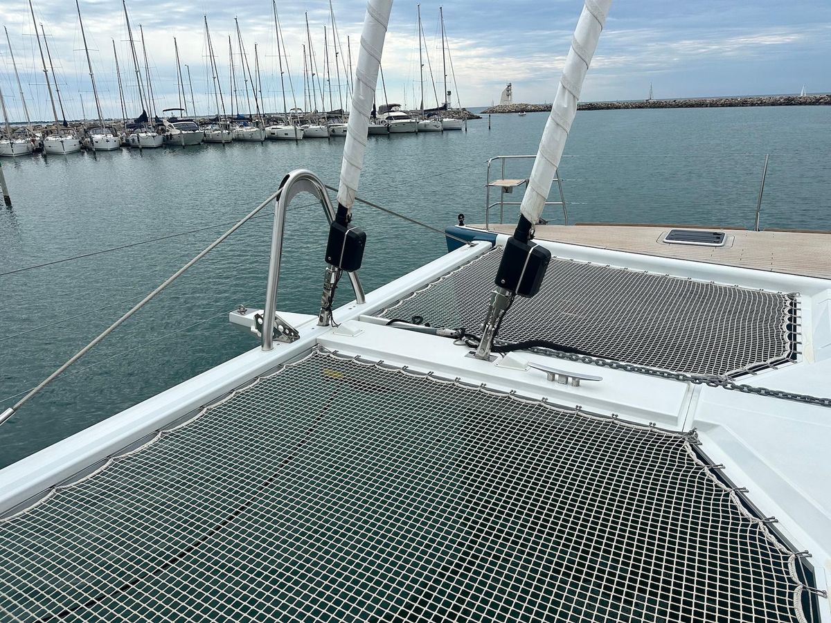 2012 Lagoon 62 