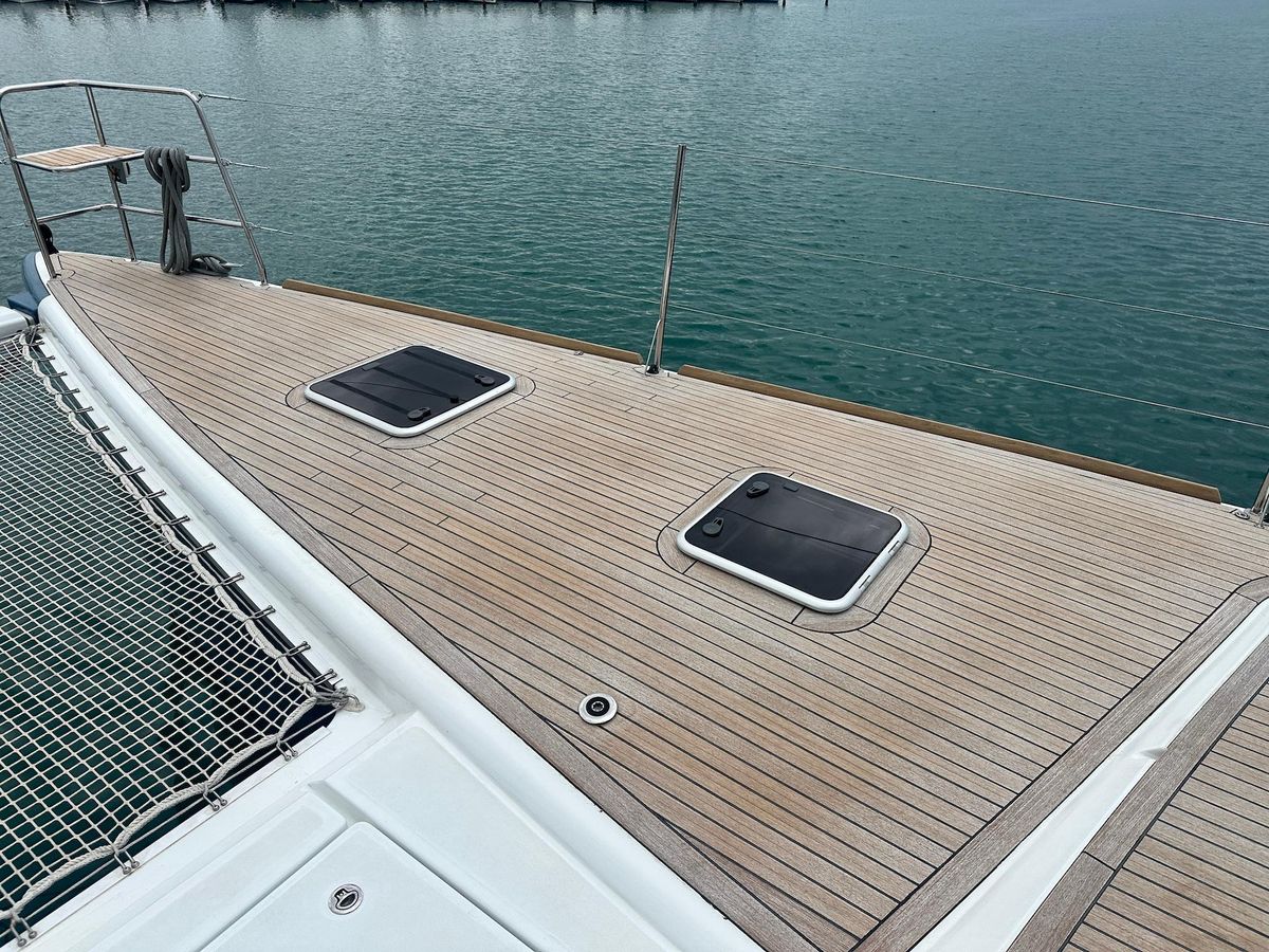 2012 Lagoon 62 
