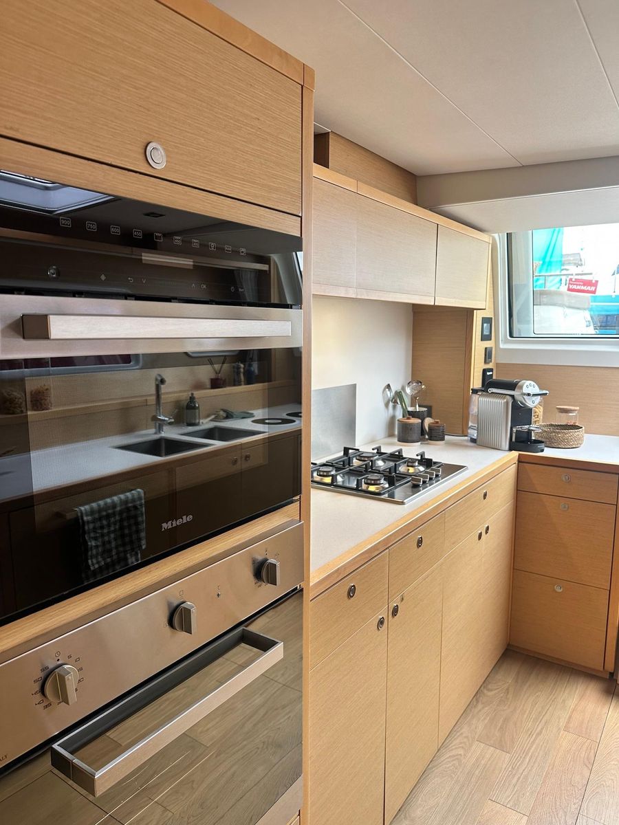 2012 Lagoon 62 