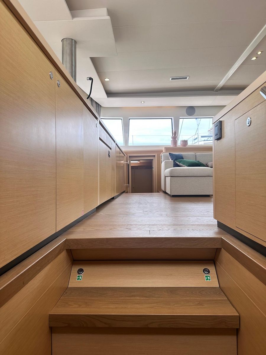 2012 Lagoon 62 