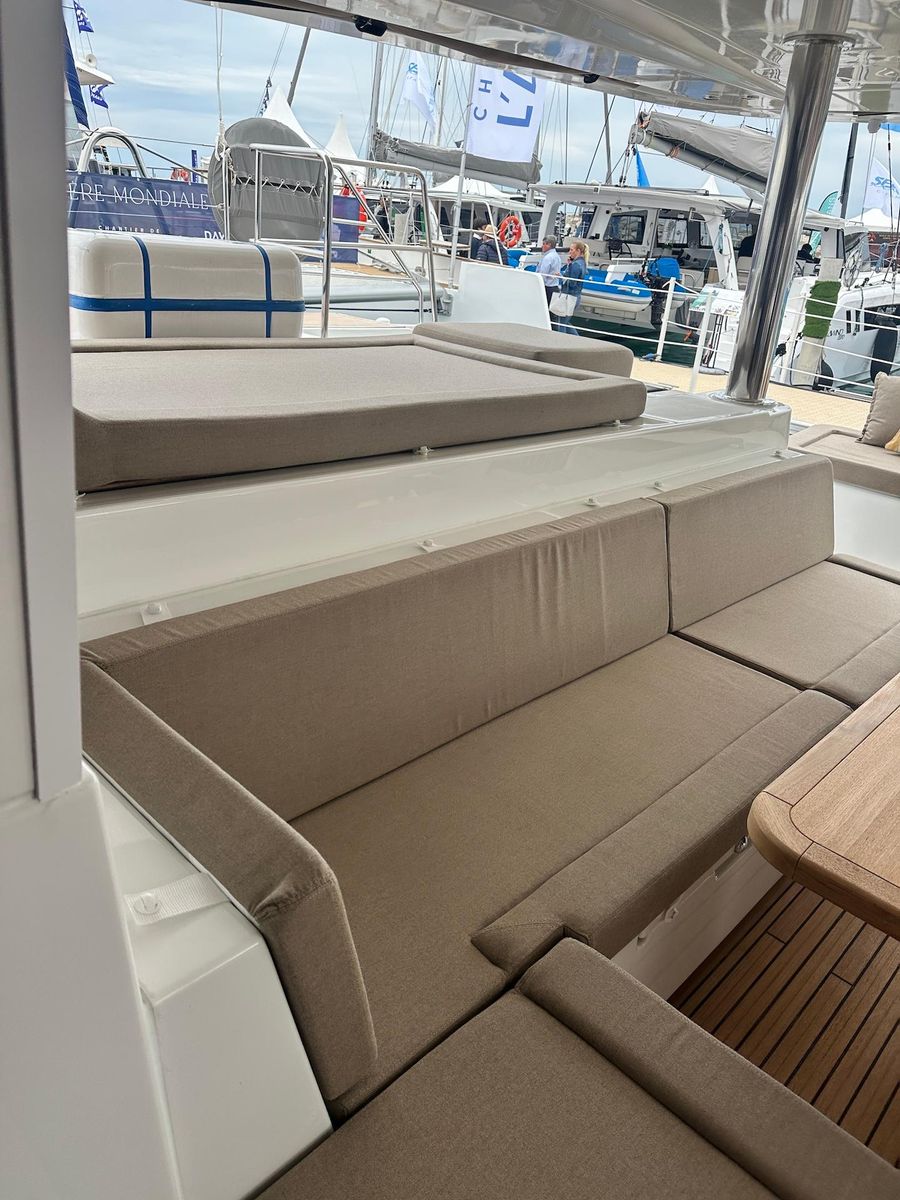 2012 Lagoon 62 