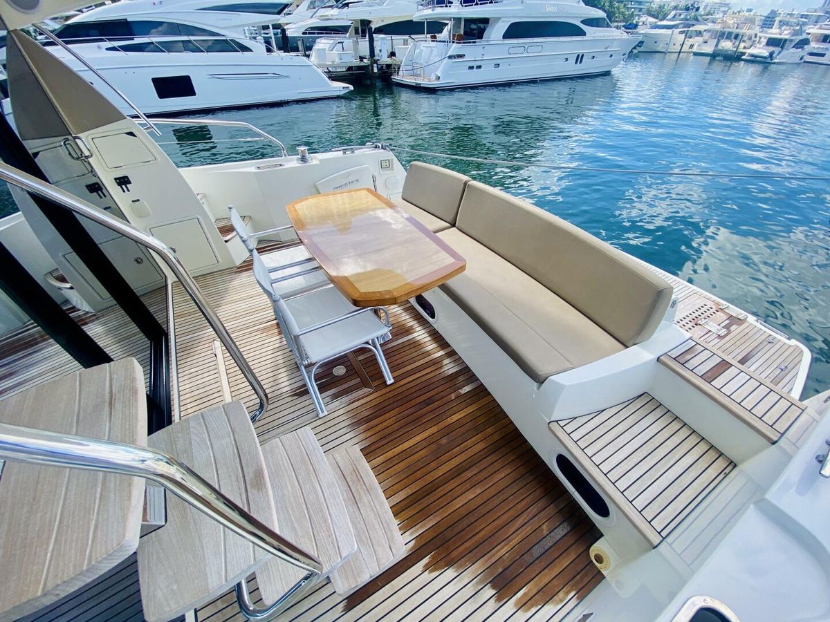 2015 Prestige 50 