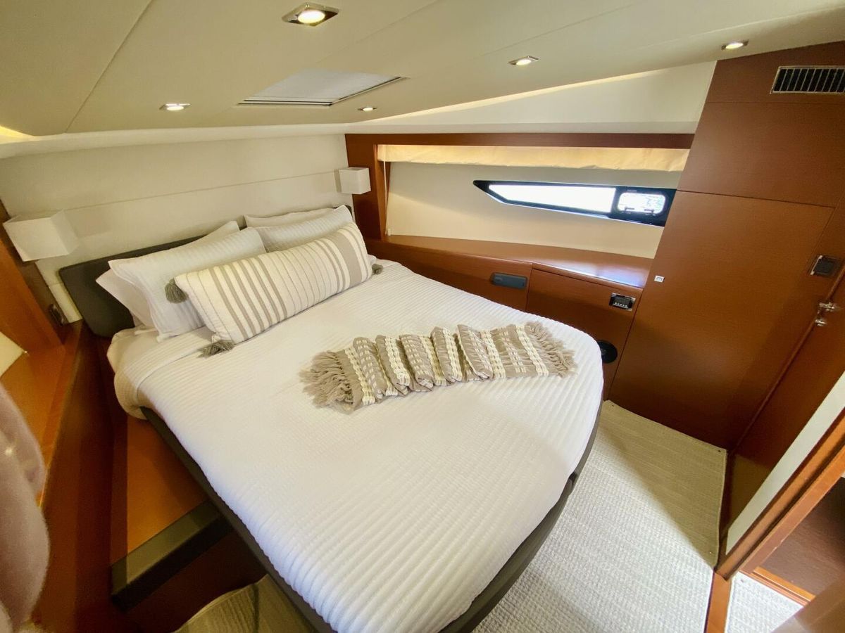 2015 Prestige 50 