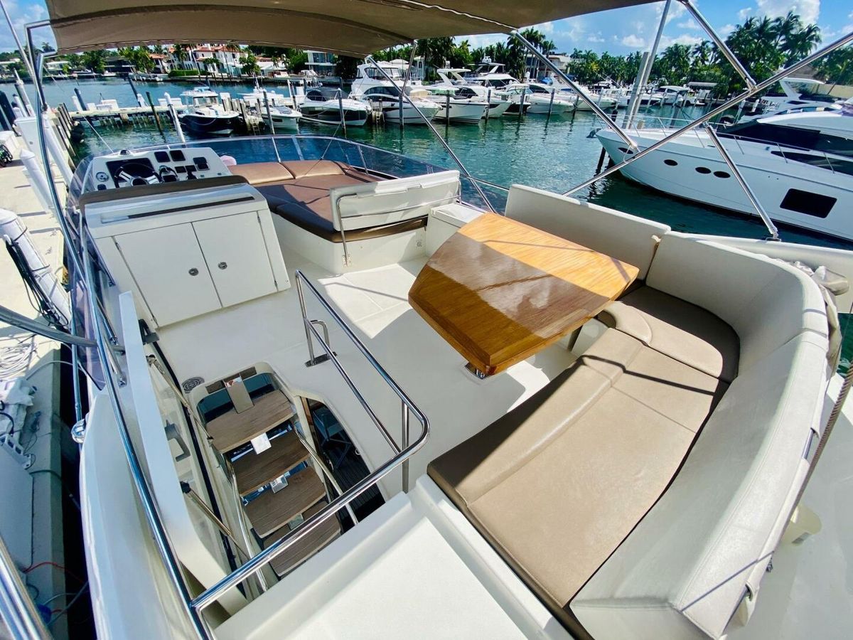 2015 Prestige 50 