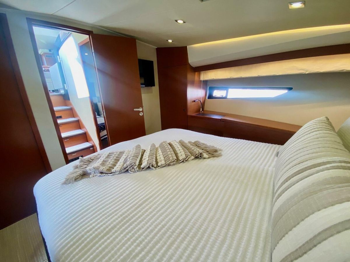 2015 Prestige 50 
