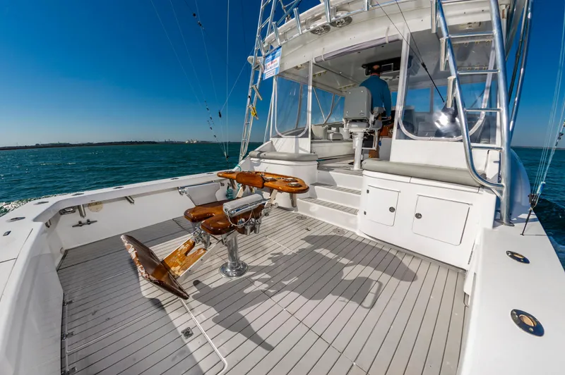 Closed Session Yacht Photos Pics 