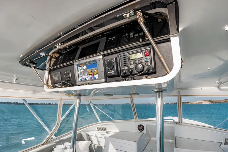 Closed Session Yacht Photos Pics 