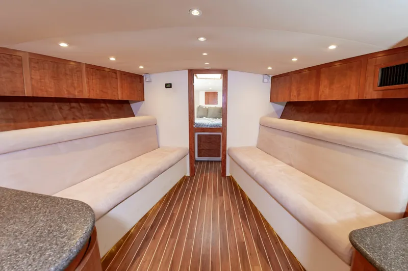 Closed Session Yacht Photos Pics 