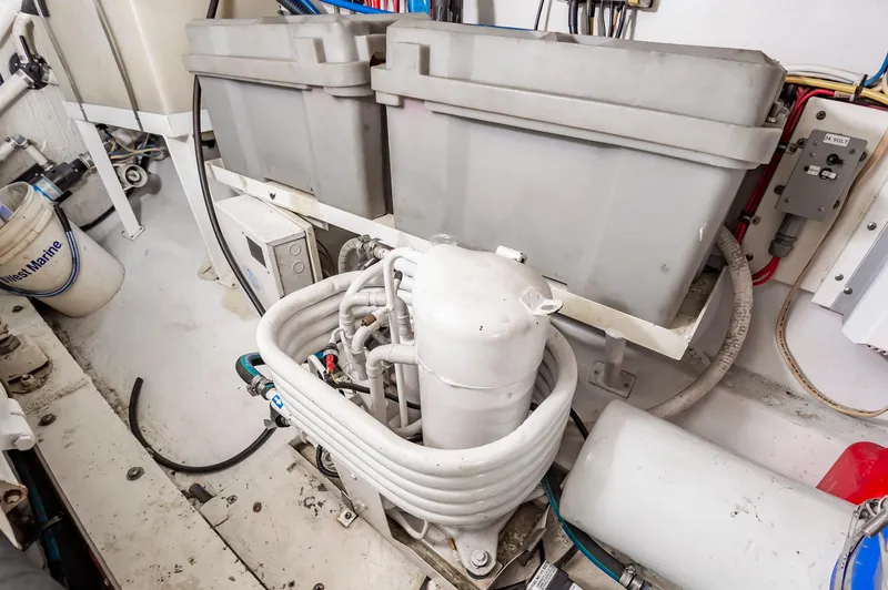 Closed Session Yacht Photos Pics 