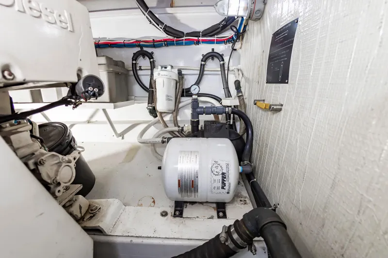 Closed Session Yacht Photos Pics 