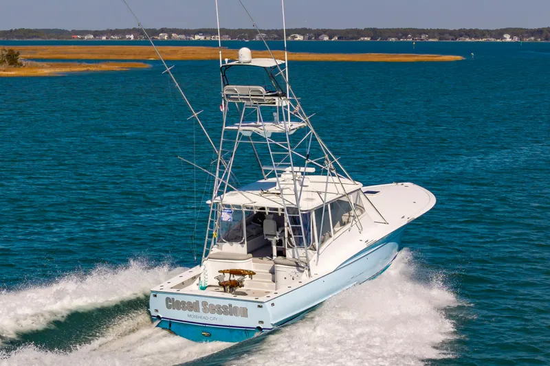 Closed Session Yacht Photos Pics 