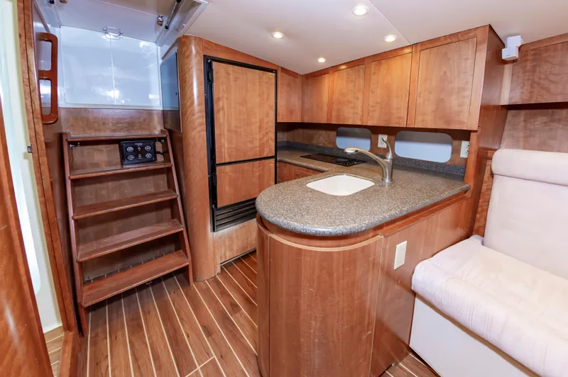 Closed Session Yacht Photos Pics 