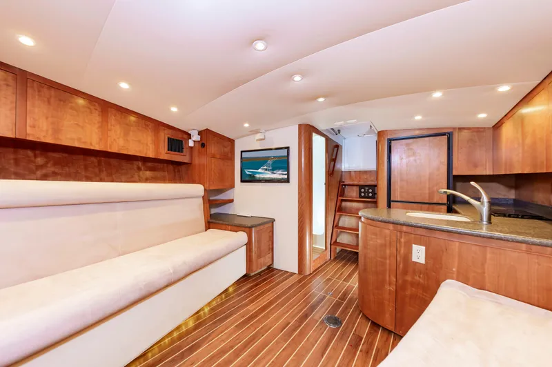 Closed Session Yacht Photos Pics 