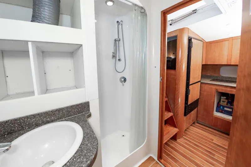 Closed Session Yacht Photos Pics 