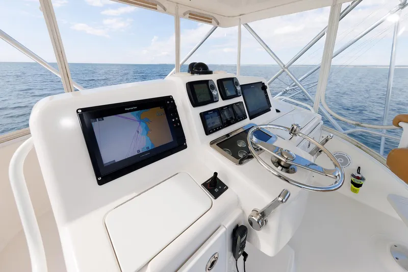 Chasing Tail Yacht Photos Pics 