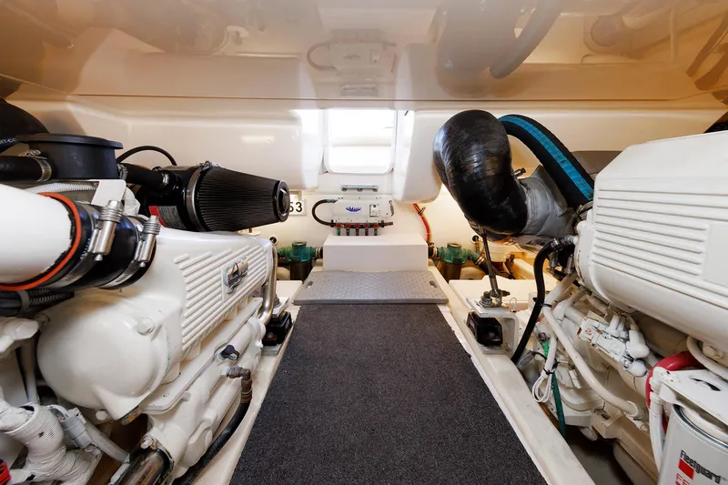 Chasing Tail Yacht Photos Pics 