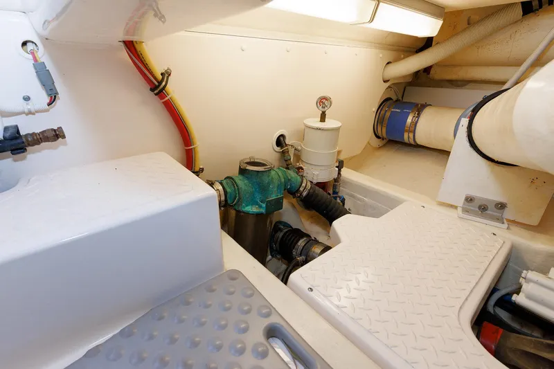 Chasing Tail Yacht Photos Pics 