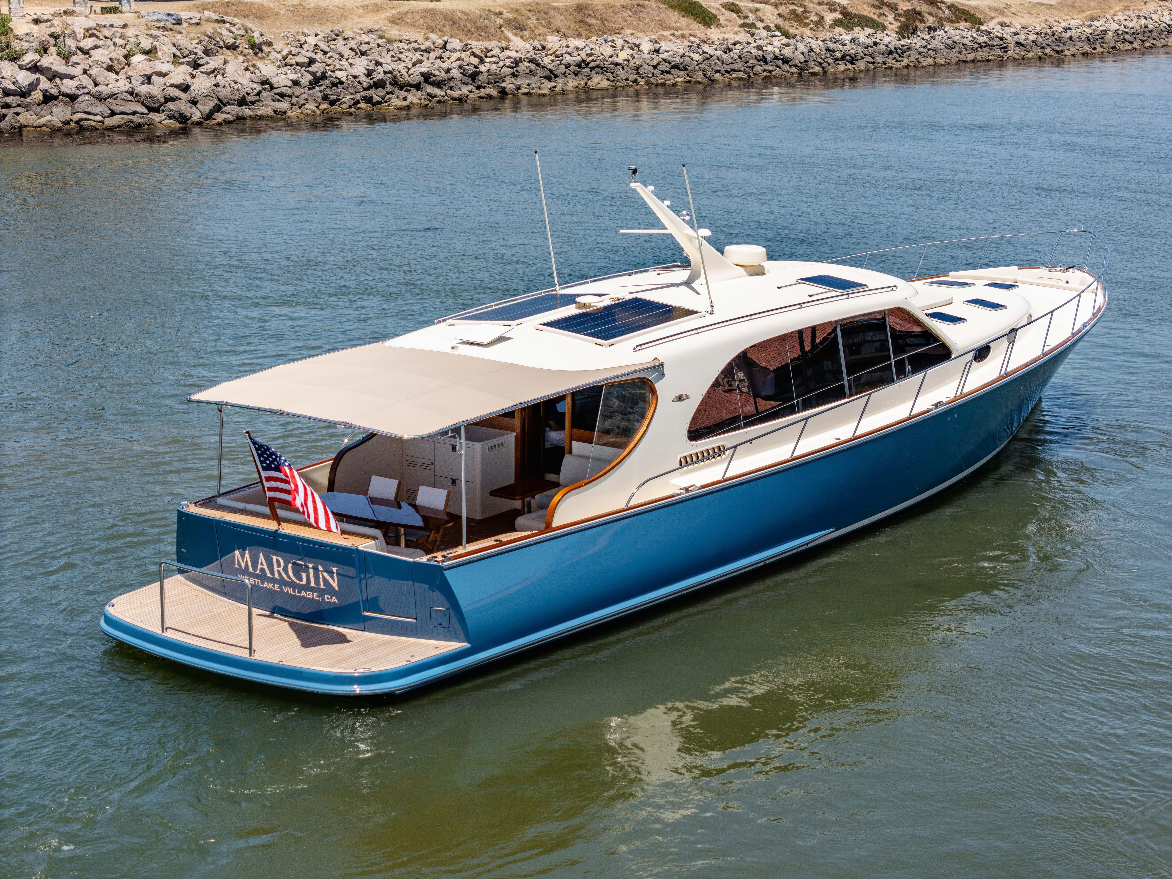 Yacht