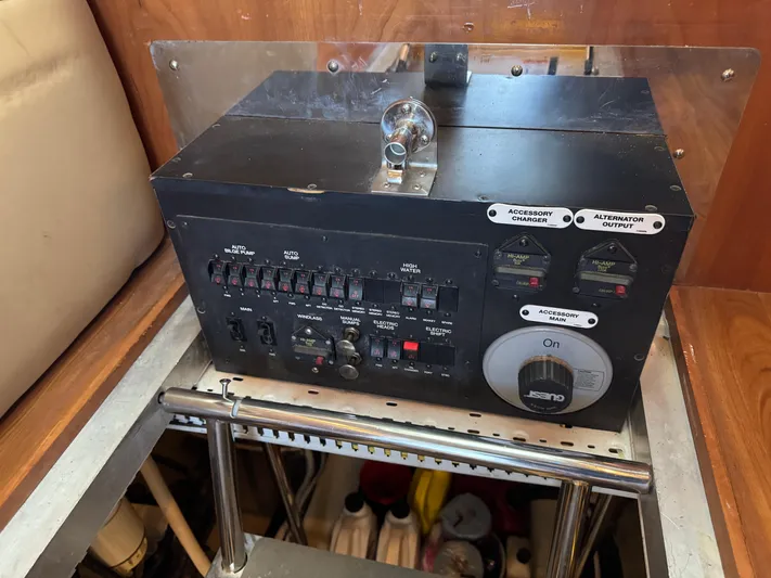 Grandslam III Yacht Photos Pics 