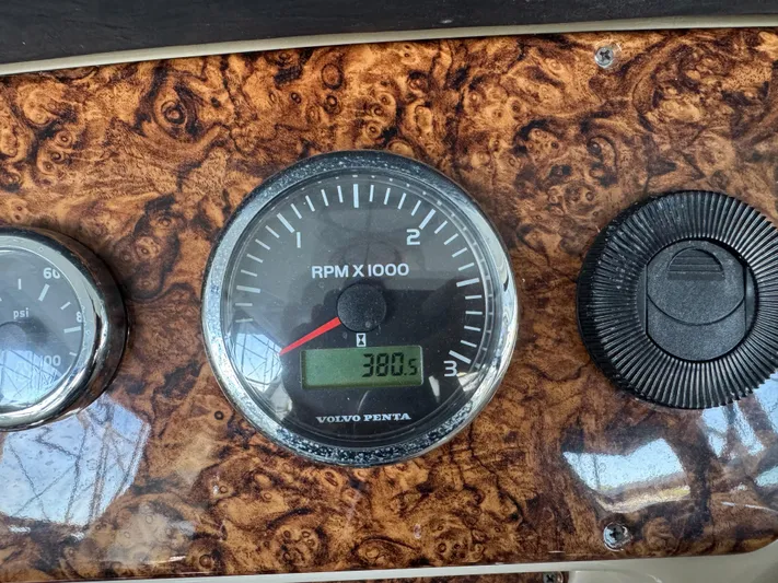 Grandslam III Yacht Photos Pics 