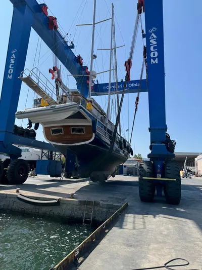 Hama Yacht Photos Pics 