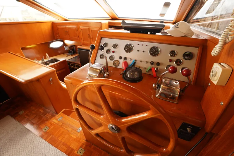 Annie Em Yacht Photos Pics 