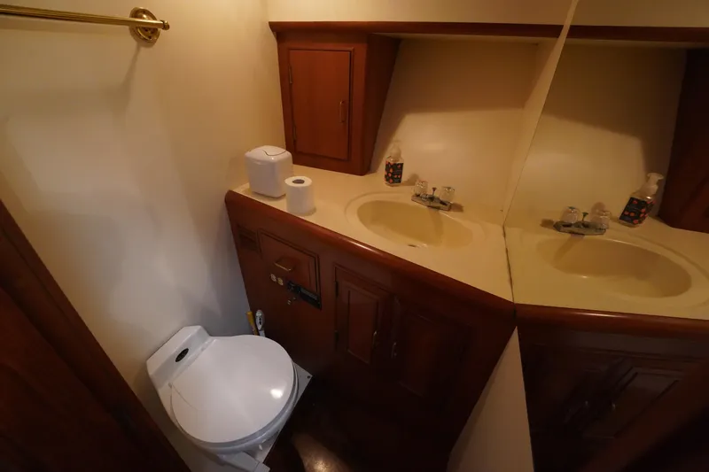 Annie Em Yacht Photos Pics 