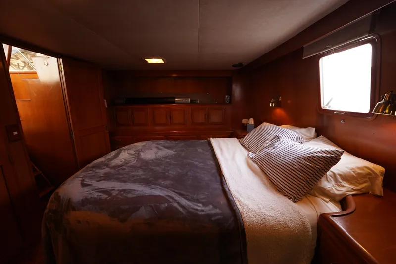 Annie Em Yacht Photos Pics 