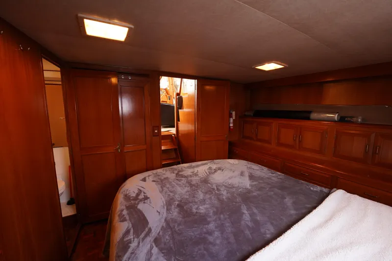 Annie Em Yacht Photos Pics 