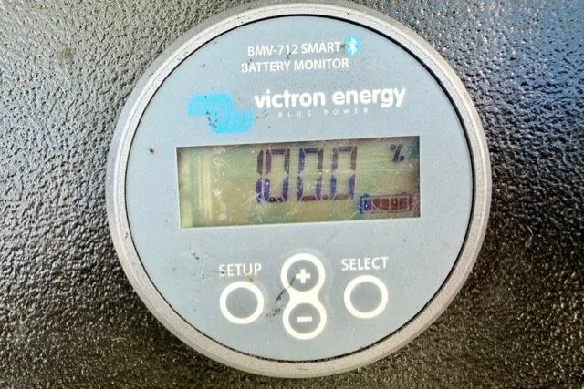  Yacht Photos Pics Victron Energy BMV-712 Smart battery monitor displaying 20.0% on Marlin Yachts 350SF, 1997 model.