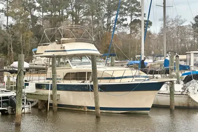 Chris-Craft 410 Commander