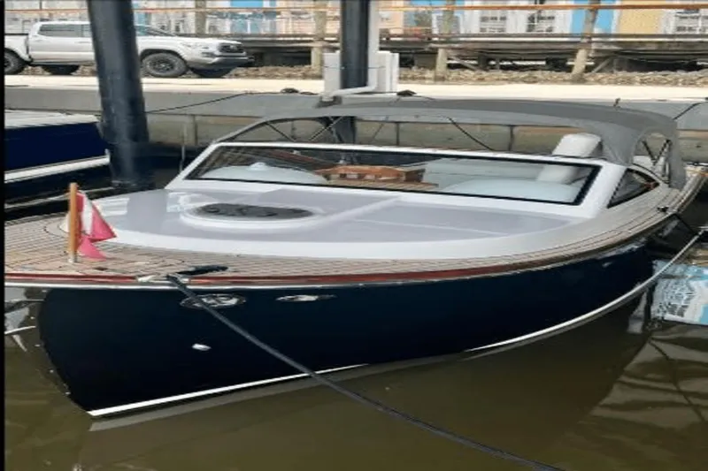 Alla Vita Yacht Photos Pics 