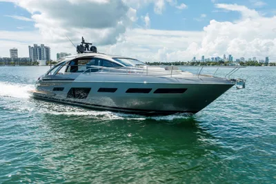 Pershing 7X
