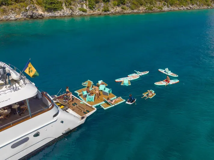 Calais Yacht Photos Pics 