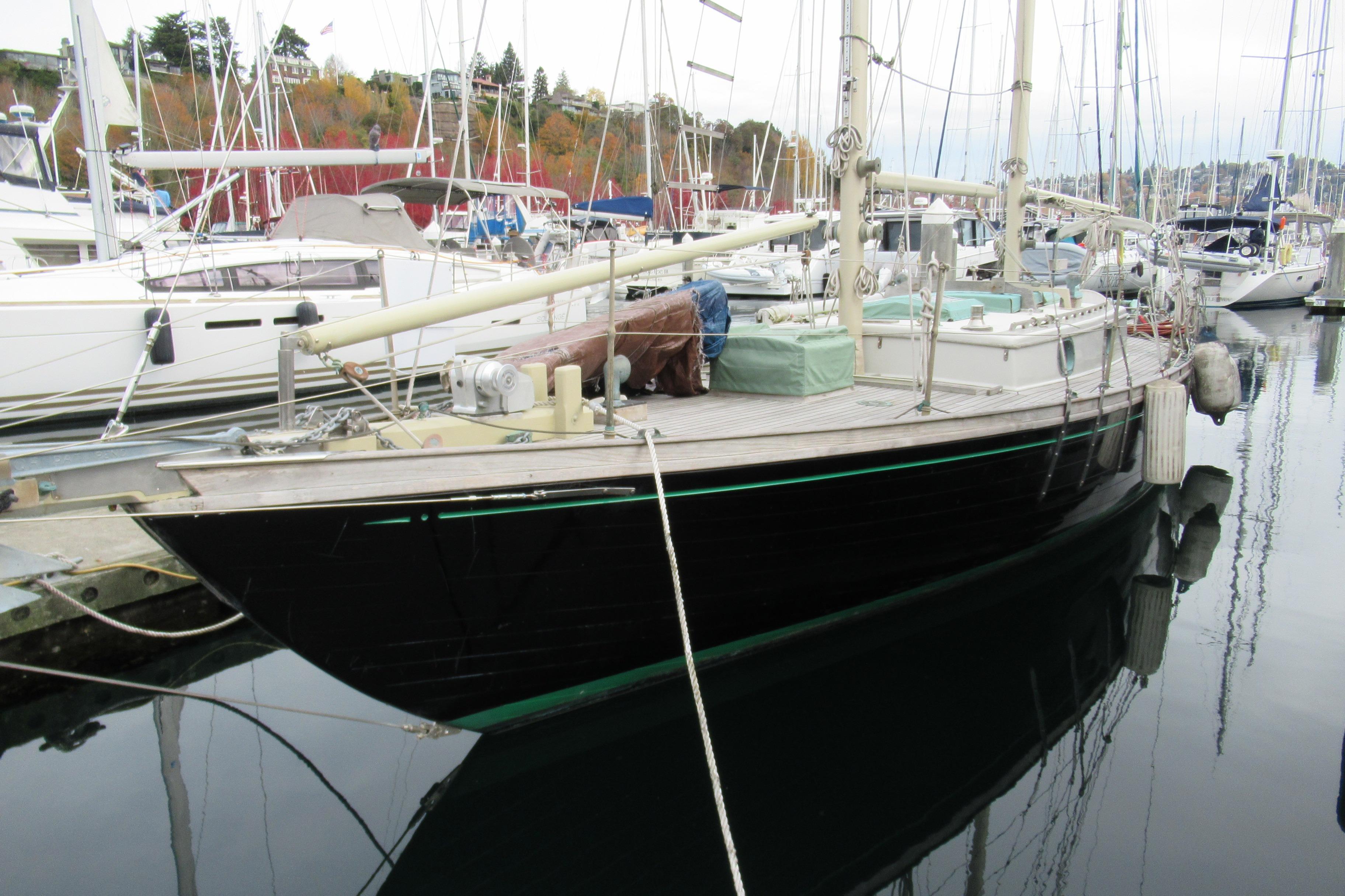 Worldcruiser schooner