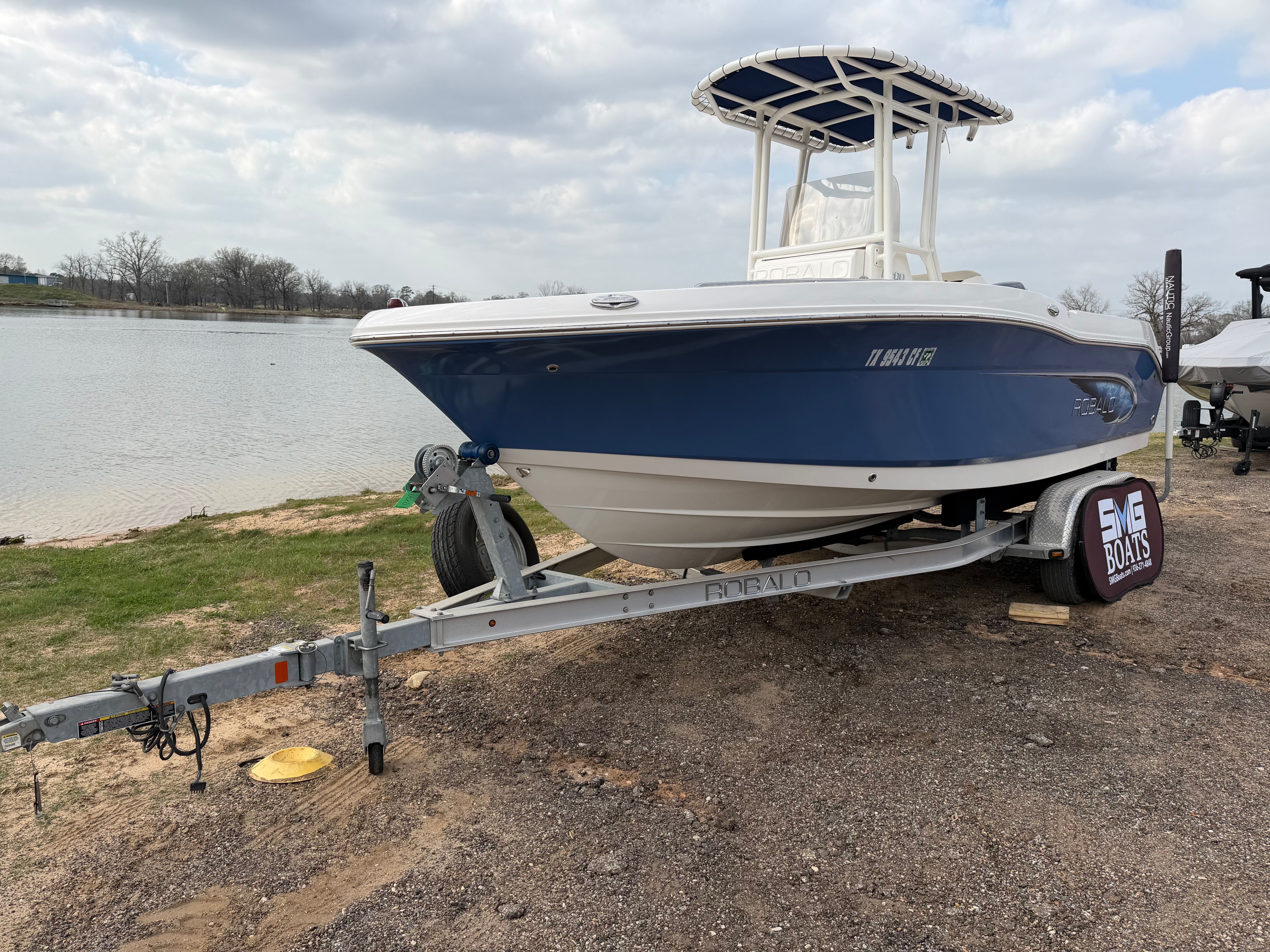 2014 ROBALO 200 CC - Image 2