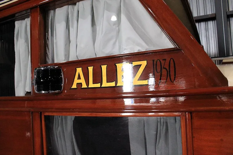 Allez Yacht Photos Pics 1930 Chris-Craft Commuter boat with "ALLEZ" name on wooden exterior.