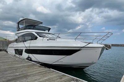 Azimut 53 Fly