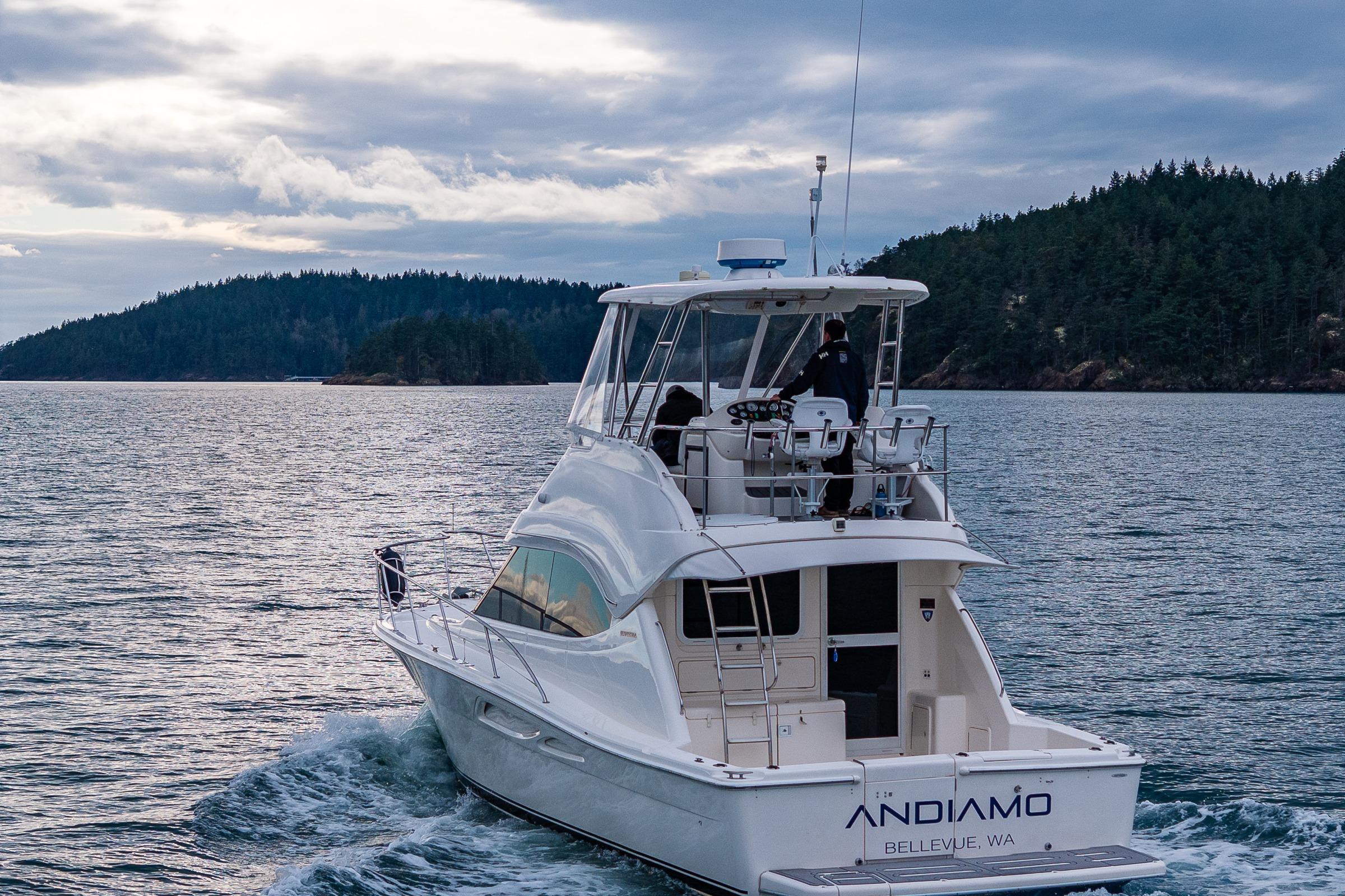 2004 Riviera 37 Flybridge