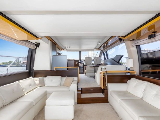 2016 Azimut 66 