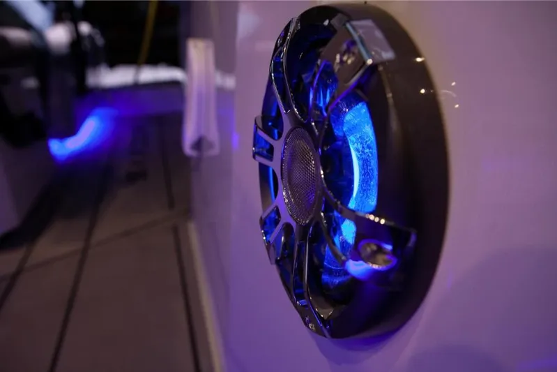  Yacht Photos Pics 2023-Saxdor-320-GTO-MarineMax