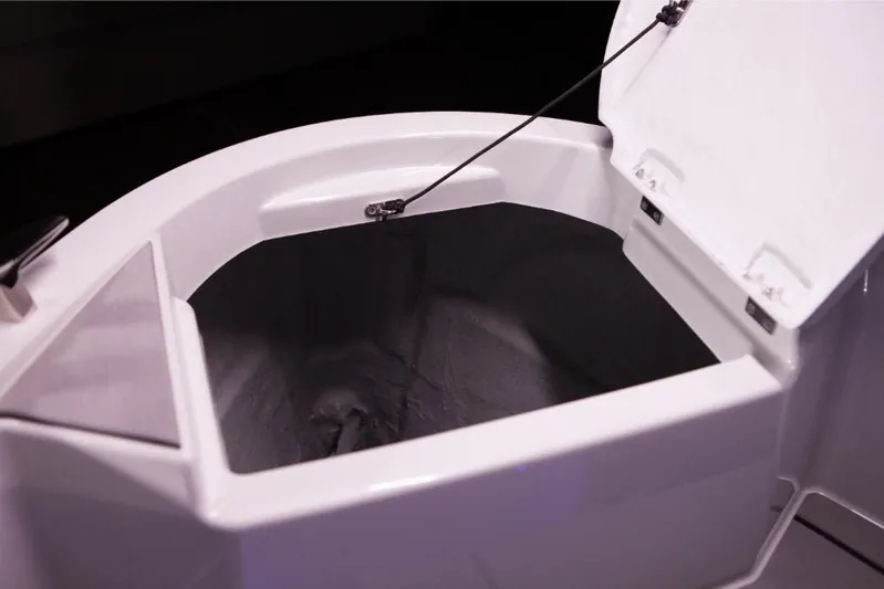  Yacht Photos Pics 2023-Saxdor-320-GTO-MarineMax