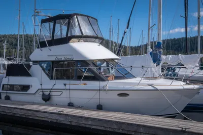 Carver 2808 Aft Cabin