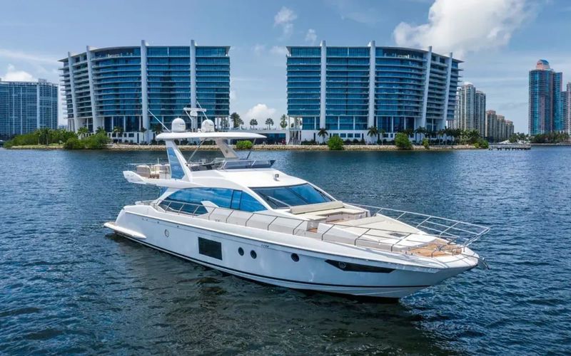 2016 Azimut 66
