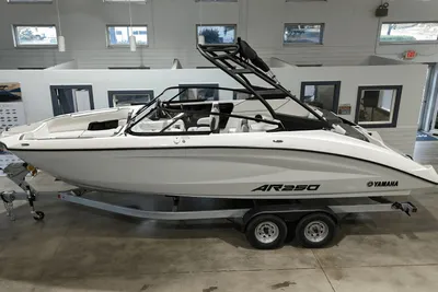 Yamaha Boats AR250