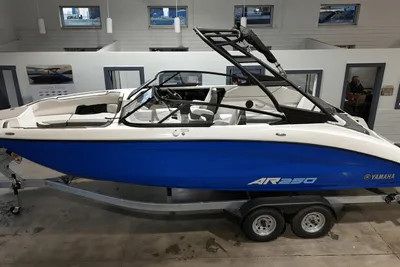 Yamaha Boats AR250